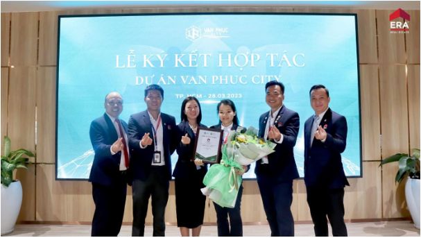 Van Phuc Group hợp tác với ERA Vietnam phân phối dự án Vạn Phúc City - Ảnh 1.
