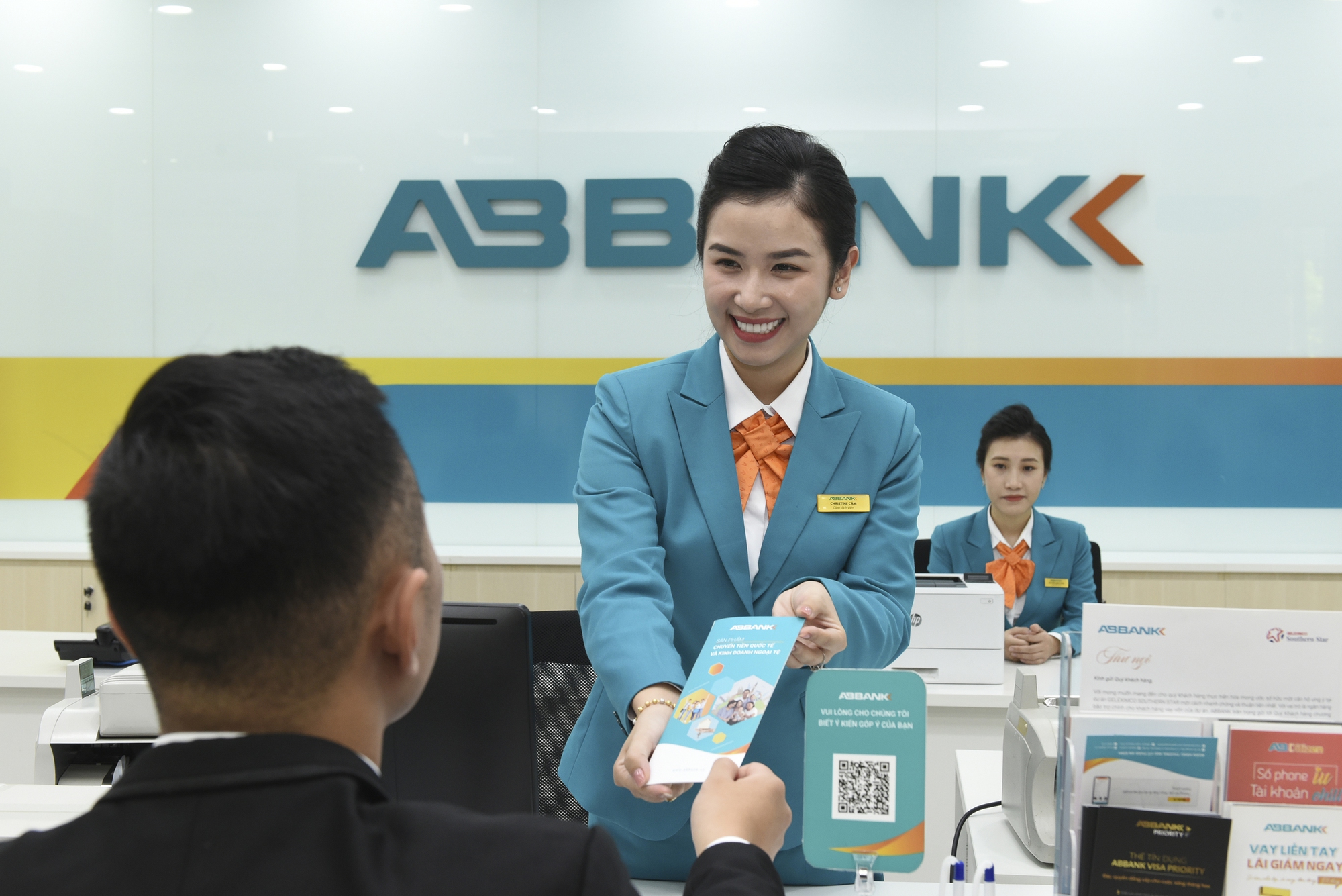 ABBank: 30 năm phát triển dưới góc nhìn của “Người truyền lửa” Vũ Văn Tiền - Ảnh 5.