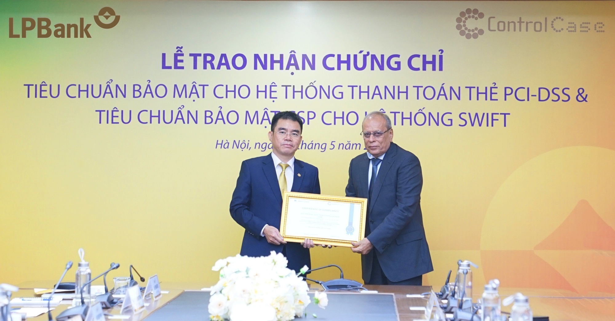 LPBank đạt hai chứng chỉ tiêu chuẩn bảo mật quốc tế - Ảnh 2.