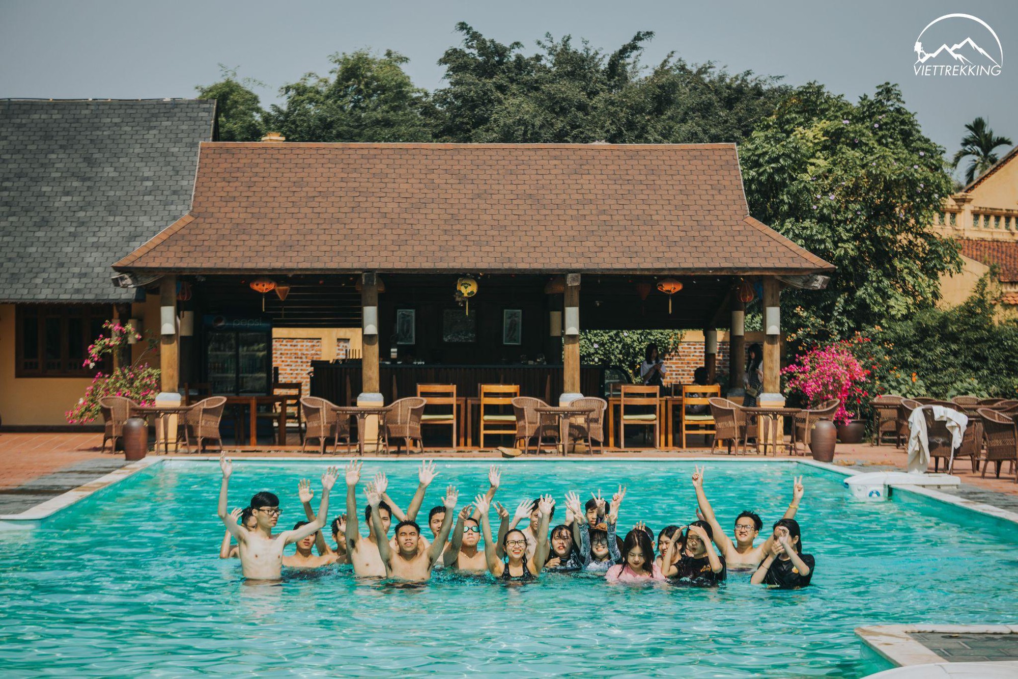 Sống trọn những ngày hè của tuổi trẻ tại Emeralda Resort Ninh Bình - Ảnh 3.