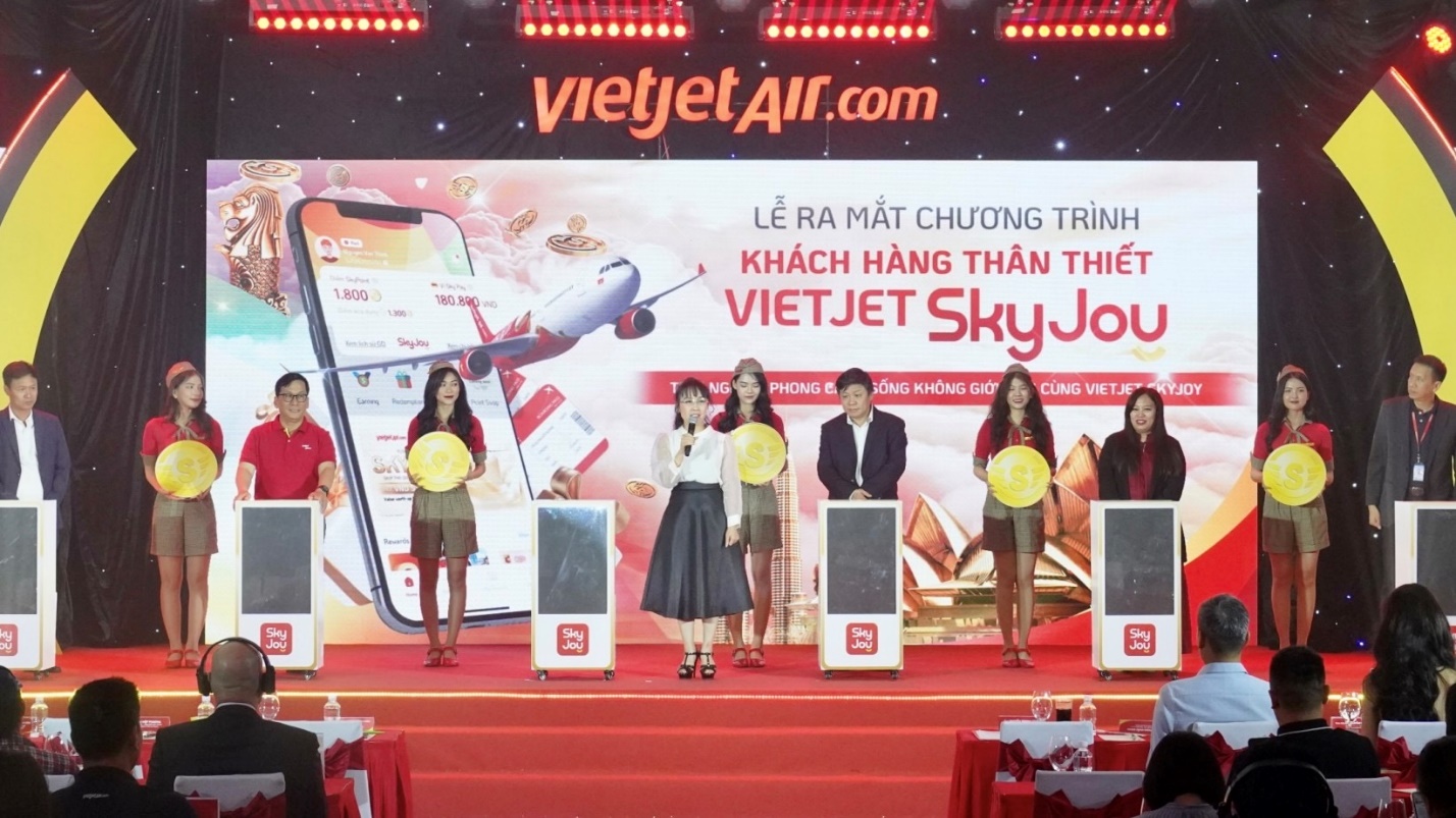 Bay càng nhiều,  tích điểm đổi quà thỏa thích với Vietjet SkyJoy - Ảnh 3.