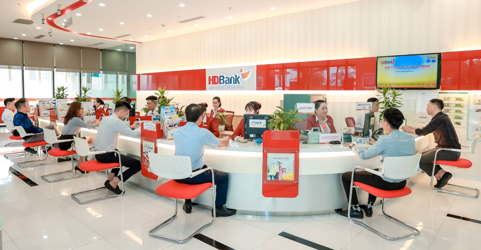 HDBank vững hành trình góp phần kiến tạo và phát triển Thành phố mang tên Bác - Ảnh 4.