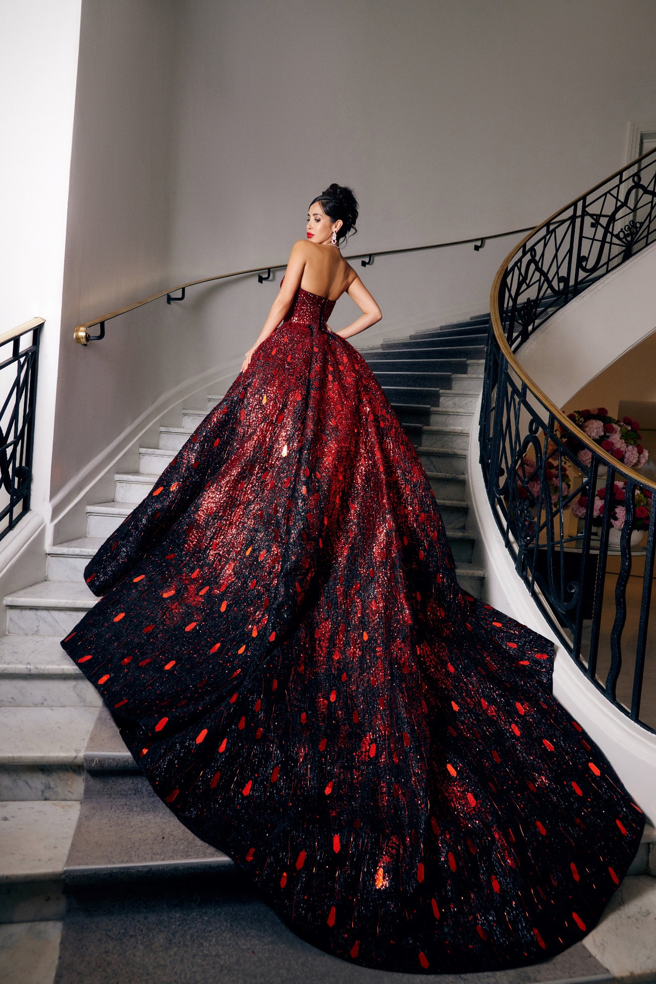 Đầm dạ hội Tracy Studio tỏa sáng trên thảm đỏ Liên hoan phim Cannes 2023 - Ảnh 6.