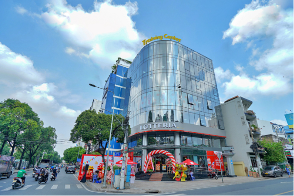 Lotteria Việt Nam đầu tư khủng, quyết giữ vị thế hàng đầu thị trường - Ảnh 2.