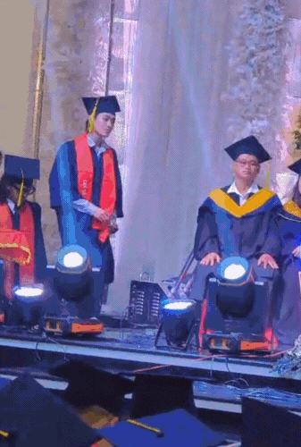 Những khoảnh khắc ấn tượng trong ngày lễ tốt nghiệp của hơn 300 sinh viên Cao đẳng Việt Mỹ - Ảnh 5.