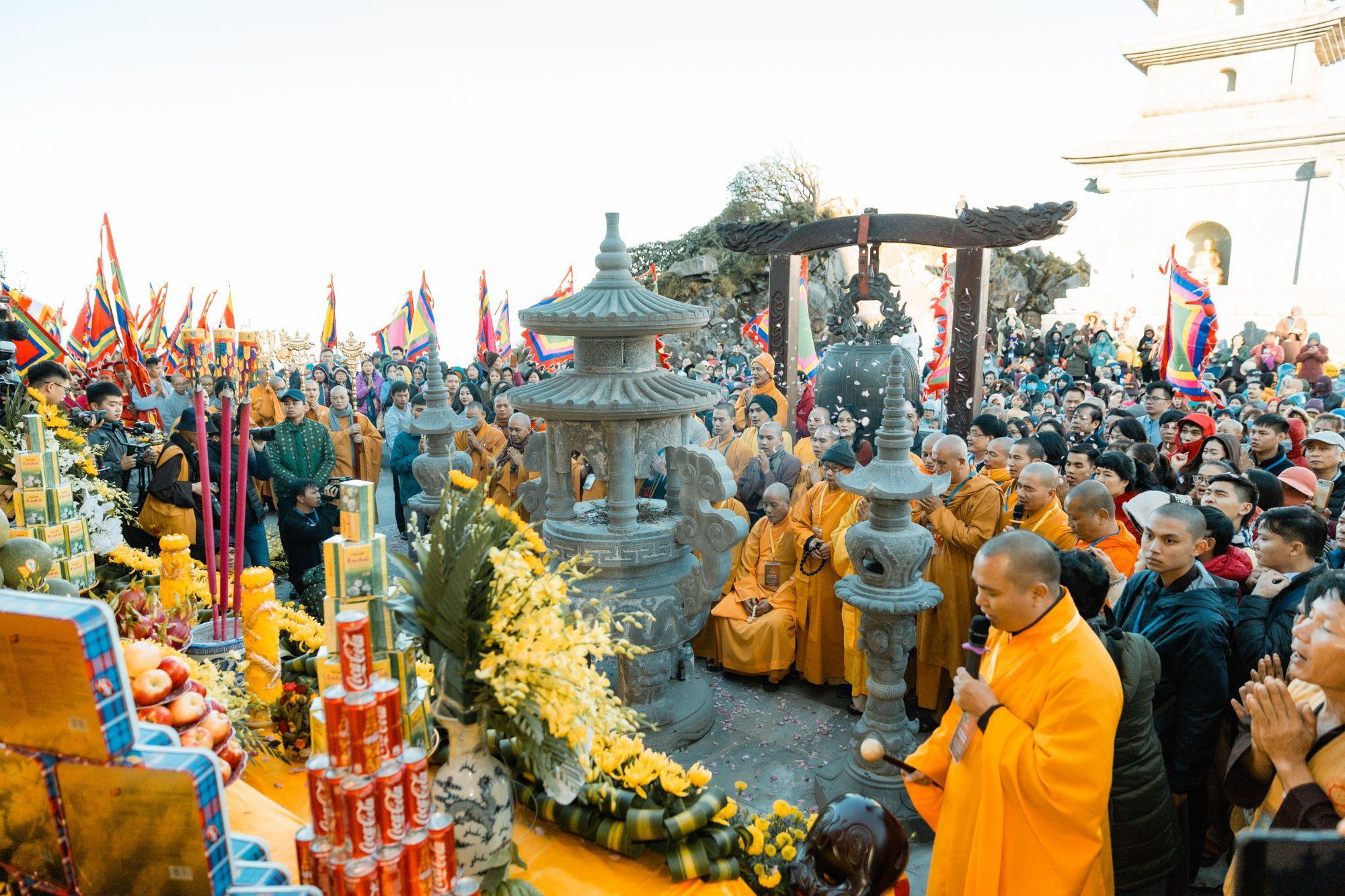 Fansipan sẽ tổ chức Phật Đản với lễ dâng đăng lớn nhất từ trước đến nay trong ngày 3/6 - Ảnh 2.
