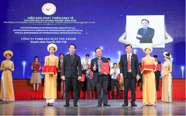 Tân Thành tự hào đón nhận Thương hiệu Vàng chất lượng quốc tế 2023 - Ảnh 4.