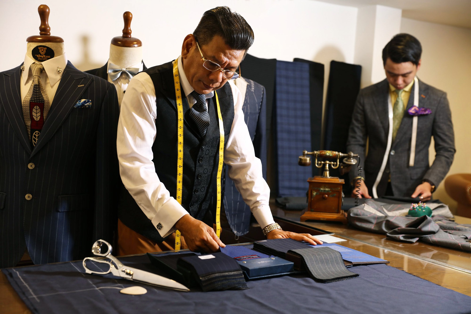 Founder Nhựt Tailor: Không còn chỗ cho sự dễ dãi tại lĩnh vực may đo - Ảnh 3.