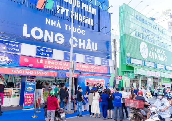 FPT Long Châu ‘chơi lớn’ khi tặng 123.400.000 đồng để tri ân khách hàng - Ảnh 1.