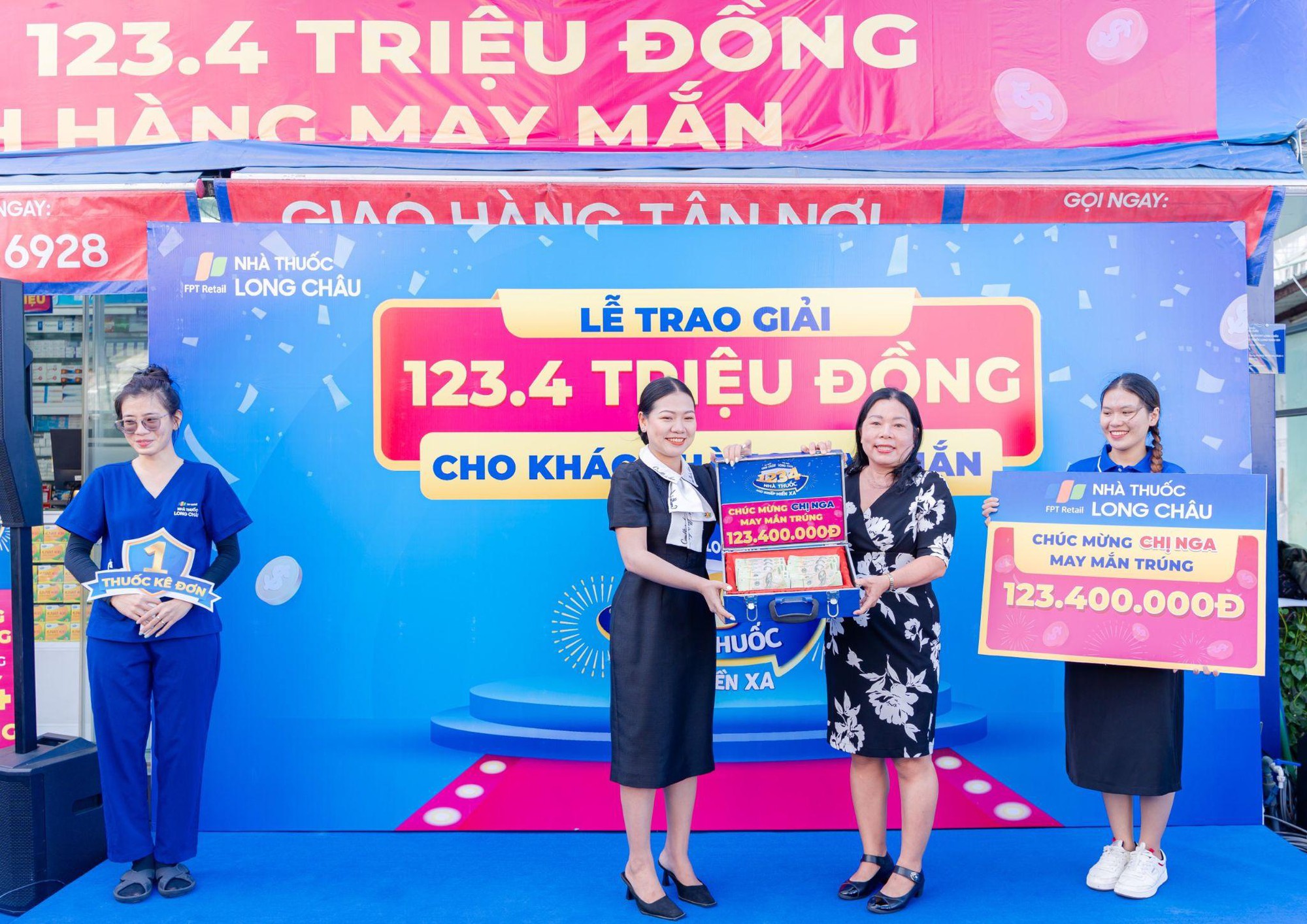 Tặng ngay 123400000 đồng - FPT Long Châu chơi lớn đón xuân