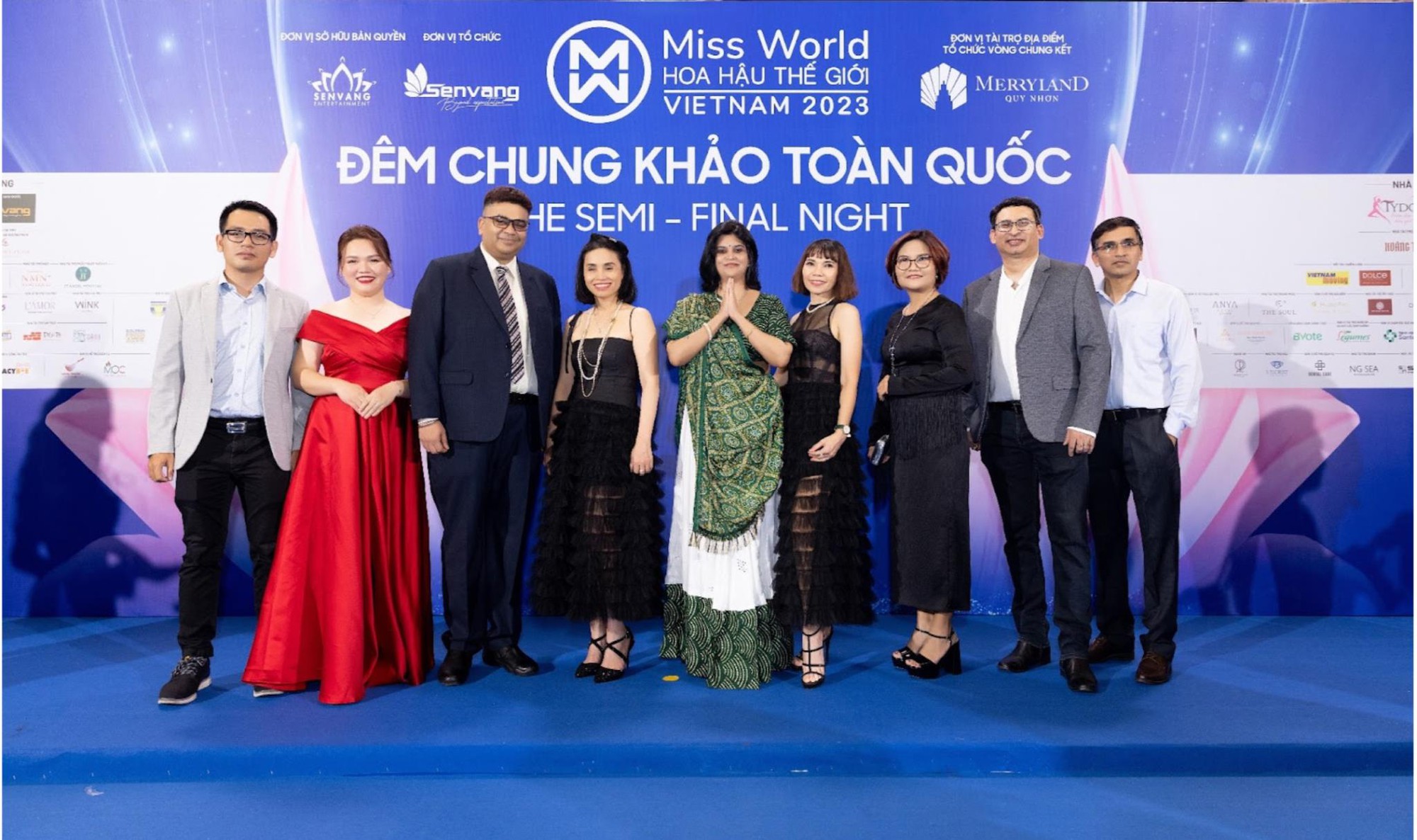 TYDOL Plus trao hoa cho top 5 Người đẹp Du lịch Miss World Vietnam 2023 - Ảnh 2.