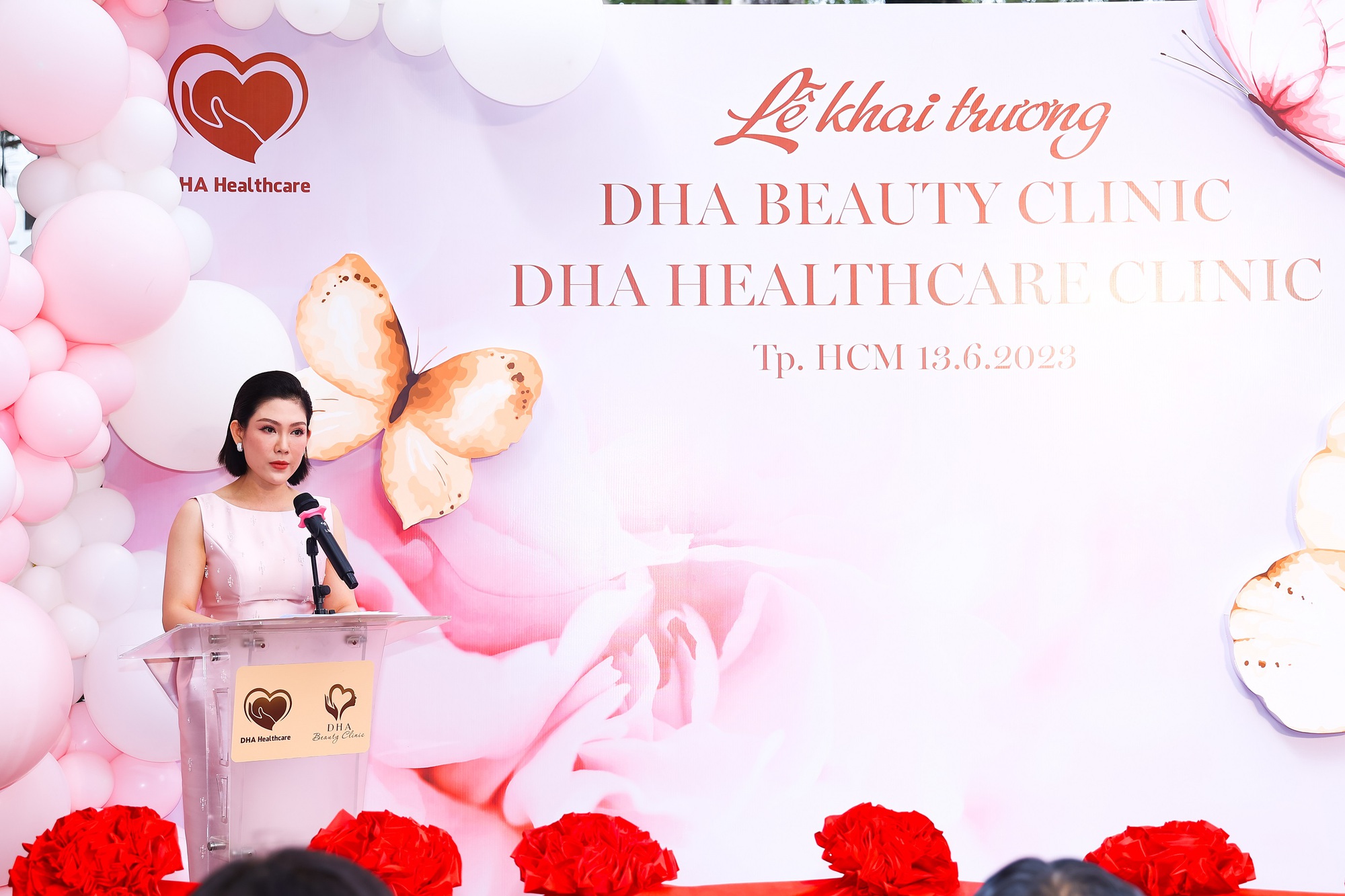 Dàn người đẹp tham gia lễ khai trương DHA Healthcare Clinic và DHA Beauty Clinic - Ảnh 3.