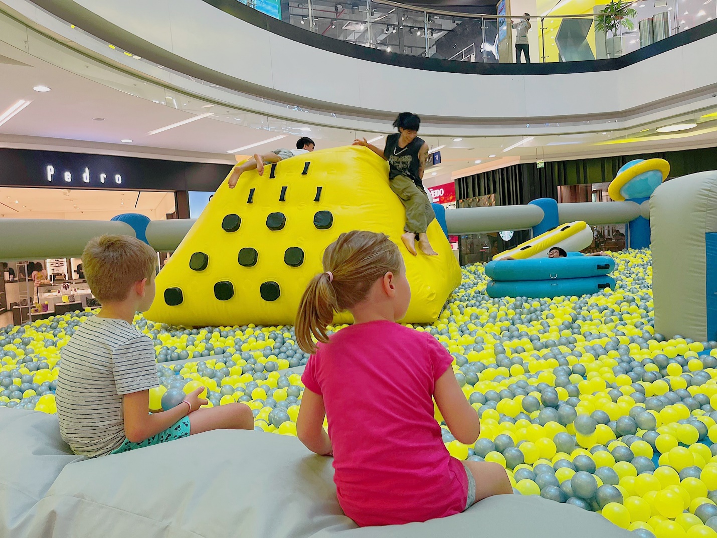 Vạn Hạnh Mall chào hè rực rỡ cùng mùa mua sắm 2023 - Ảnh 3.
