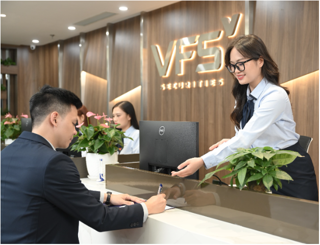 Chứng khoán Nhất Việt (VFS) thay đổi nhận diện: 15 năm vút tầm thương hiệu  - Ảnh 3.