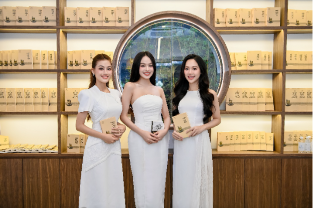 Các người đẹp Việt trải nghiệm không gian Thế giới cà phê Trung Nguyên Legend - Ảnh 6.