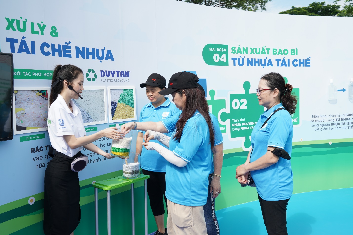 Cộng đồng chung tay biến rác nhựa thành nguồn tài nguyên mới - Ảnh 1. Cộng đồng chung tay biến rác nhựa thành nguồn tài nguyên mới - Ảnh 1.