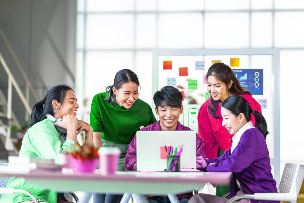 Các cô gái trẻ: ngại chi áp lực đồng trang lứa! - Ảnh 3.