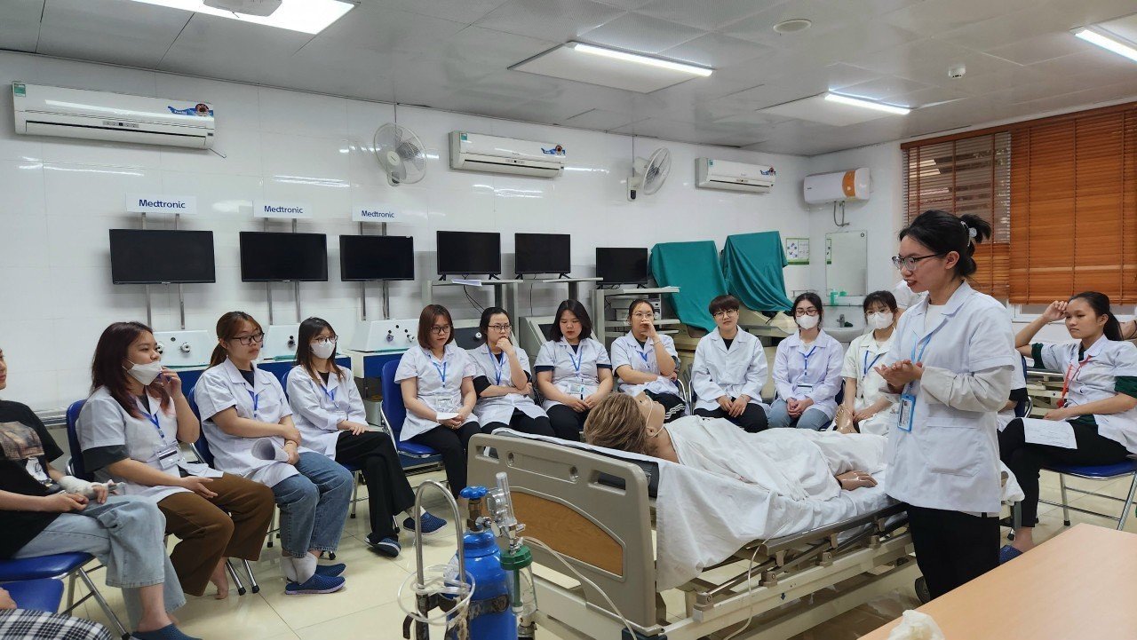 Trường Cao đẳng Y tế và Thiết bị Việt Đức tuyển sinh hệ Cao đẳng chính quy năm 2023 - Ảnh 4.