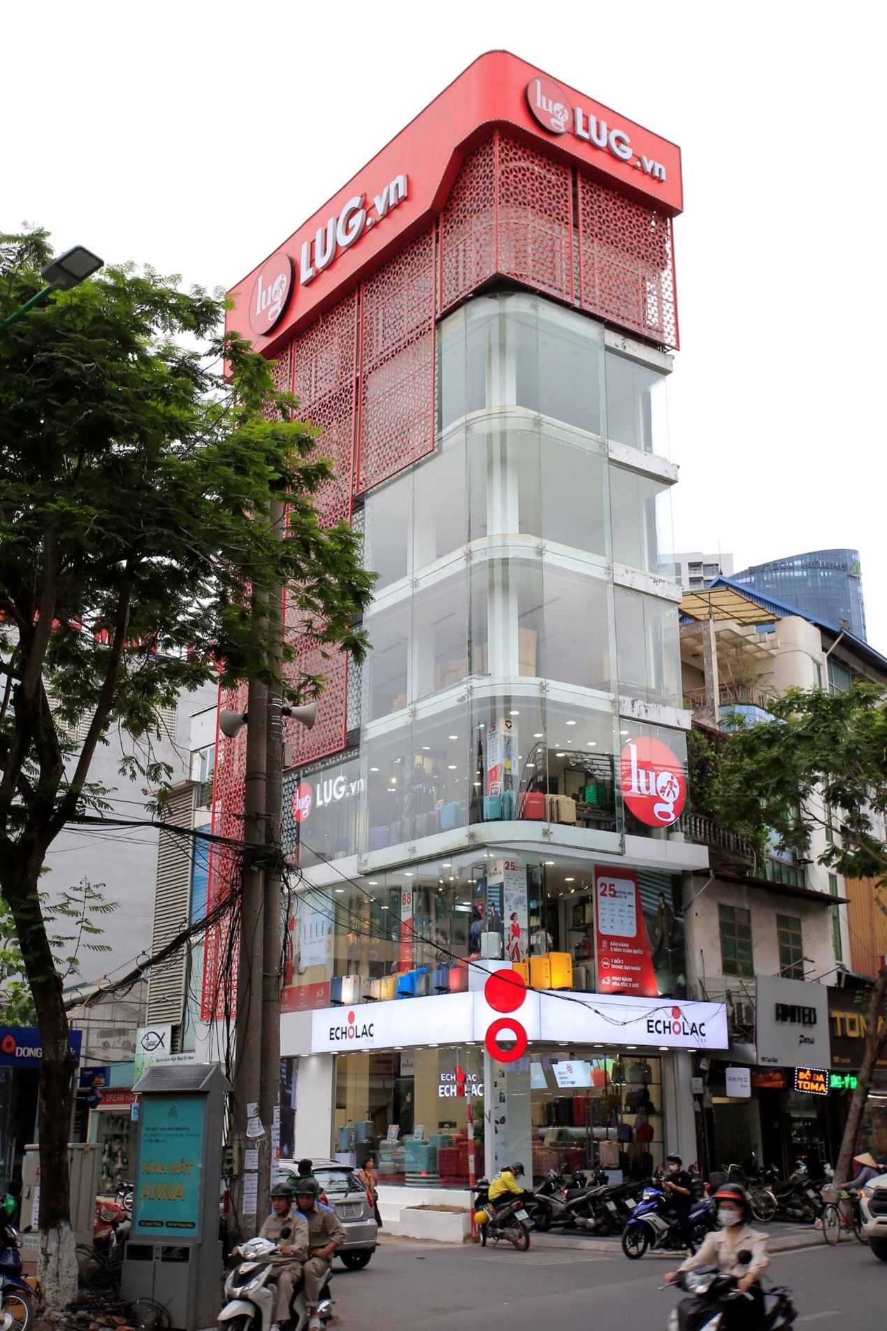 LUG.vn khai trương hai cửa hàng cao cấp tại Hà Nội và Sài Gòn - Ảnh 2.