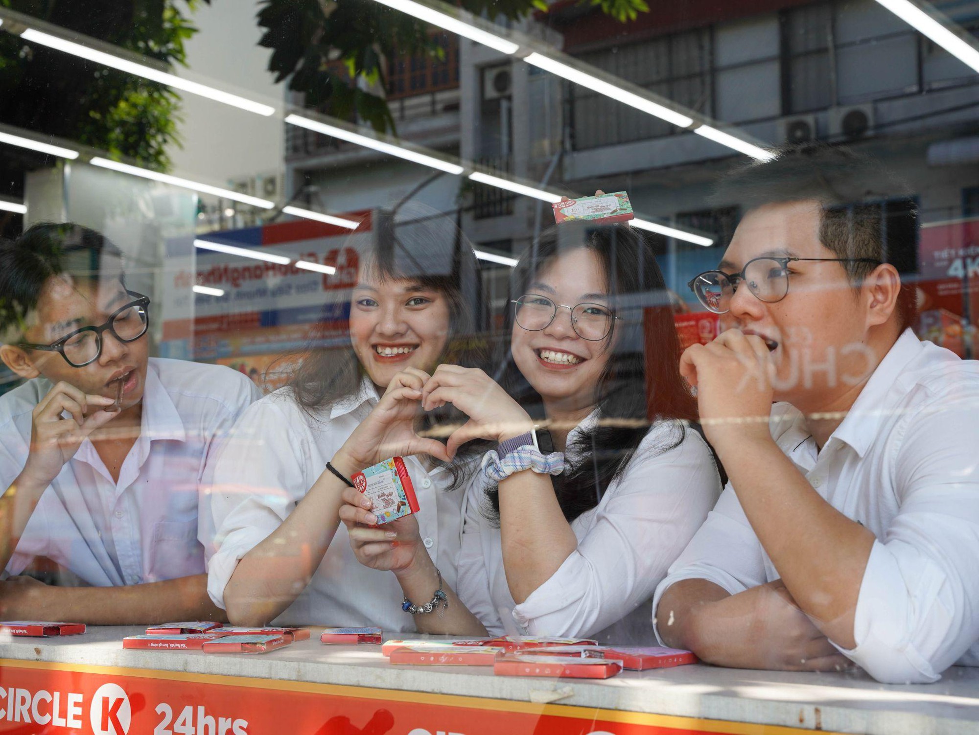 Thi xong rồi, 2k5 hãy tận hưởng những ngày “dễ thở” này nhé! - Ảnh 6.