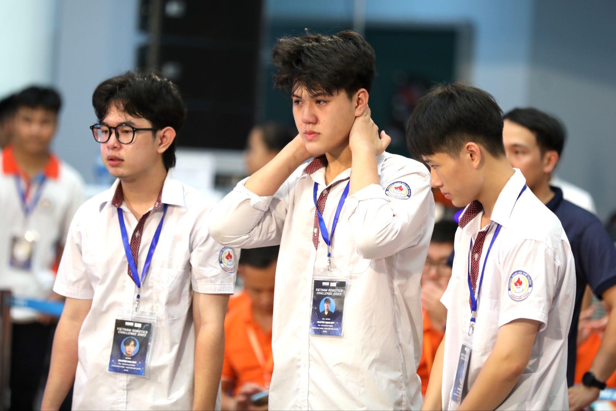 THPT Đoàn Thị Điểm và THPT Hai Bà Trưng - Thạch Thất nâng cúp vô địch Vietnam Robotics Challenge 2023 - Ảnh 8.