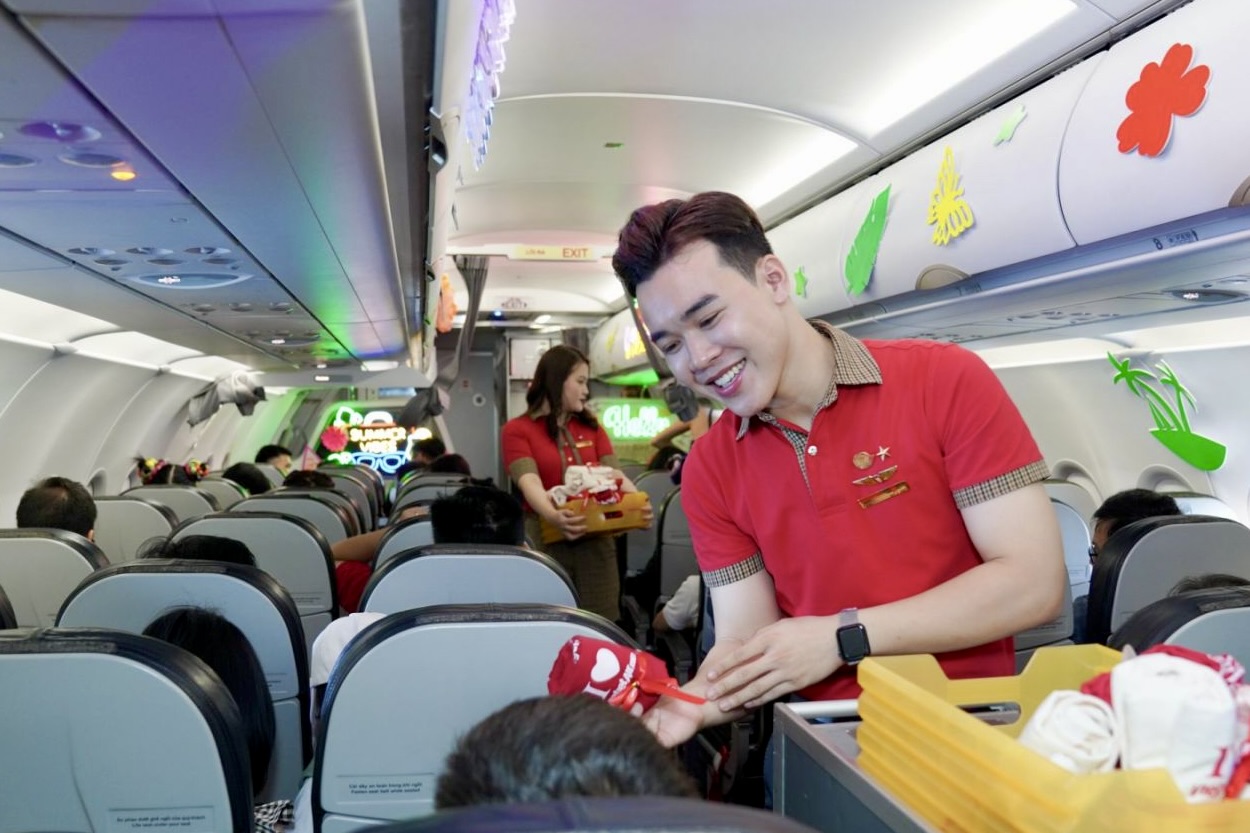 Mùa hè rực rỡ cùng máy bay Amy và Vietjet - Ảnh 7.