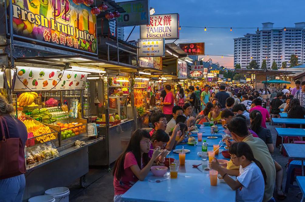 Một ngày trải nghiệm ẩm thực bình dân Singapore chuẩn vị như người bản địa - Ảnh 1.