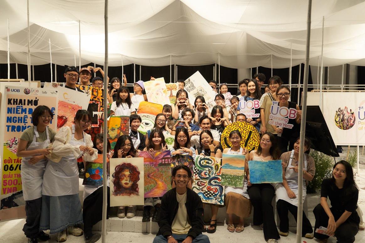 Sự kiện vẽ tranh cộng đồng thu hút người trẻ trong khuôn khổ cuộc thi ‘UOB Painting of the Year’ - Ảnh 5.