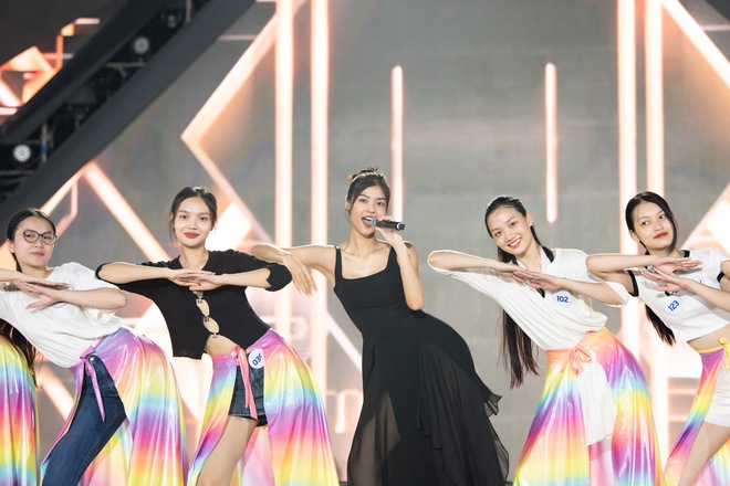 Đạo diễn Hoàng Nhật Nam hé lộ Chung kết Miss World Vietnam 2023: Sân khấu hoành tráng, top 3 làm 1 việc lần đầu có trong lịch sử nhan sắc Việt - Ảnh 11.