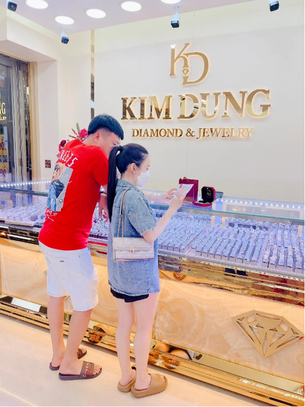 Kim Dung Diamond Jewelry - thương hiệu uy tín dành cho khách hàng sành điệu - Ảnh 1.
