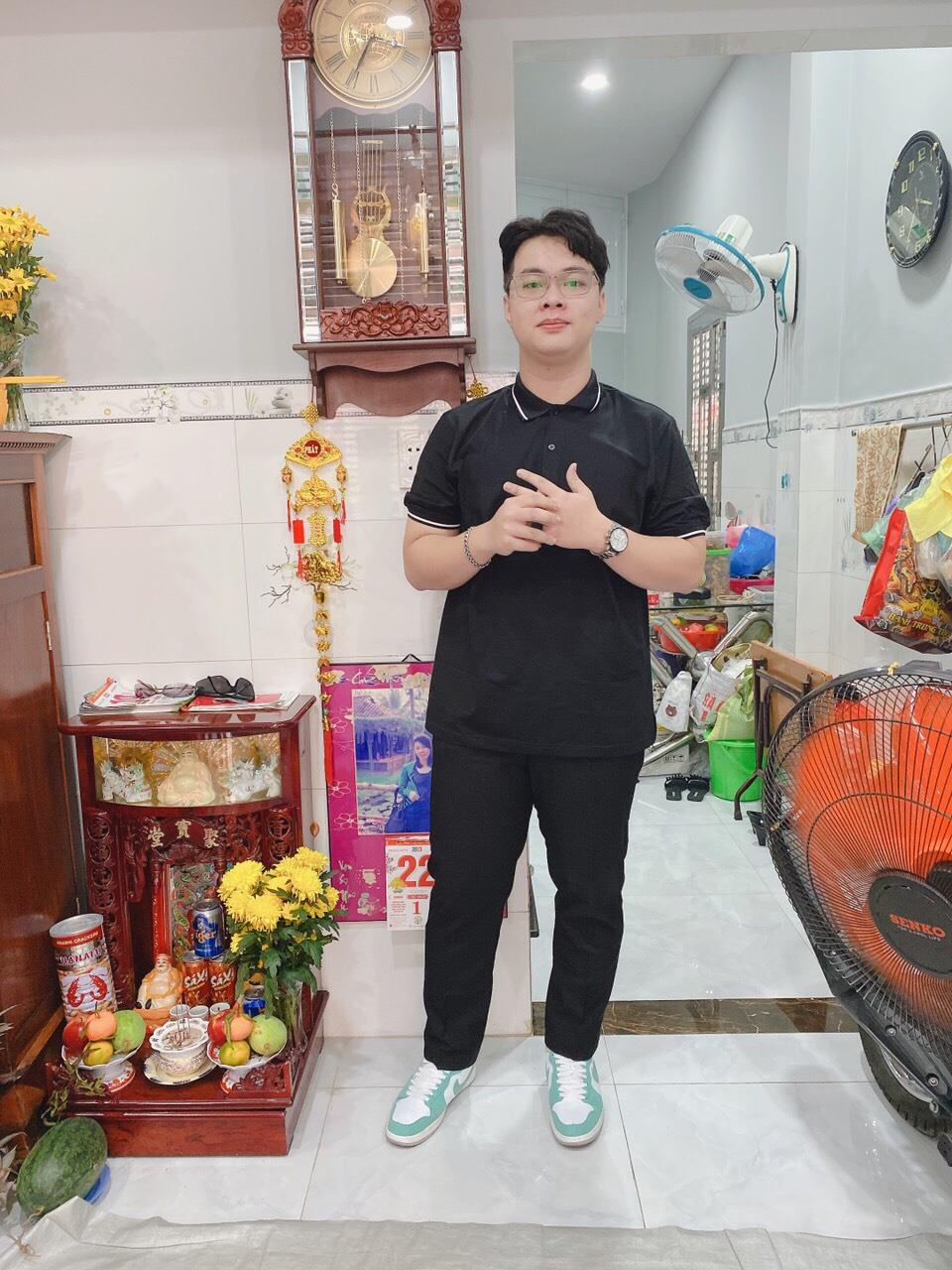 Gặp Trần Khánh Hoàng, tuyển thủ Đội bóng chuyền TP.HCM, tân sinh viên trường Đại học Văn Lang - Ảnh 2.