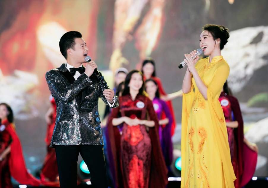 Mãn nhãn với Chung kết Miss World Vietnam 2023: Lona khuấy động với bản hit đình đám, Đông Nhi đem tới ca khúc đầy cảm xúc - Ảnh 10.