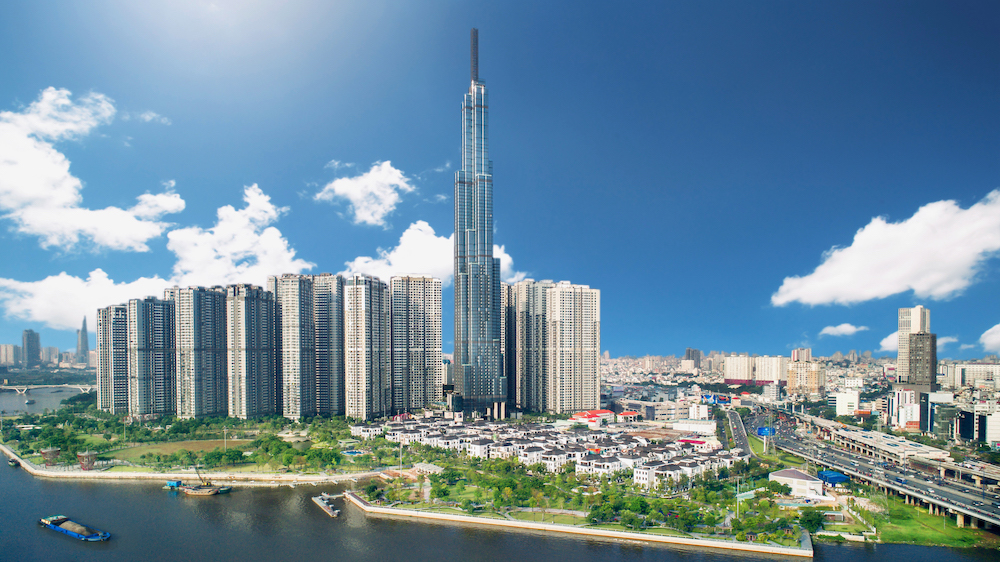 Vincom Center Landmark 81 - Vincom Mega Mall Royal City kỷ niệm ngày khai trương với loạt sự kiện hấp dẫn - Ảnh 2.