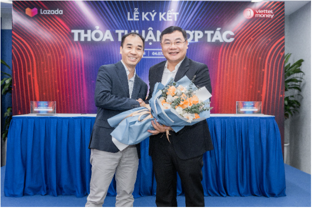 Viettel Digital và Lazada Việt Nam hợp tác thúc đẩy mua sắm không tiền mặt - Ảnh 2.