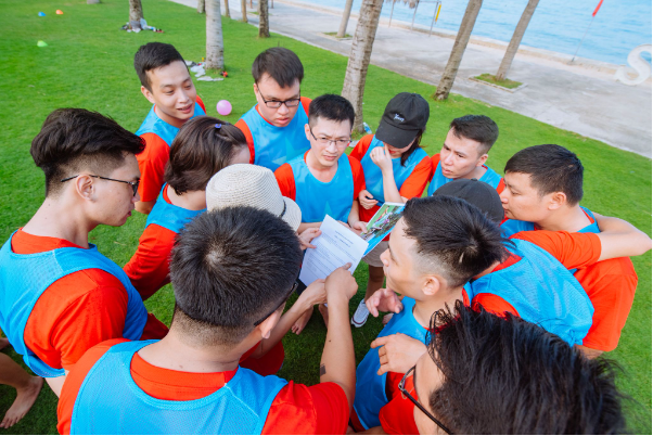 Team building - &quot;chìa khóa&quot; tái tạo năng lượng tuyệt vời cho nhân sự - Ảnh 2.