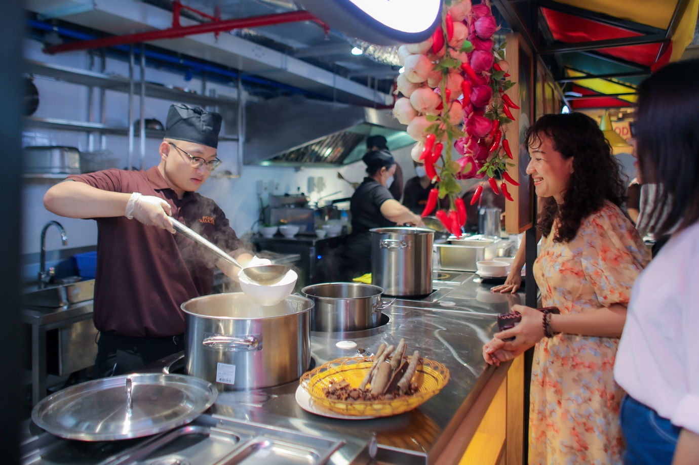 Check-in Food Village - Khu ẩm thực mới khai trương tại sân bay Tân Sơn Nhất - Ảnh 5.