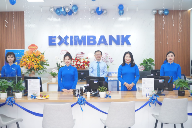 Eximbank khai trương chi nhánh Bắc Giang - Ảnh 1.