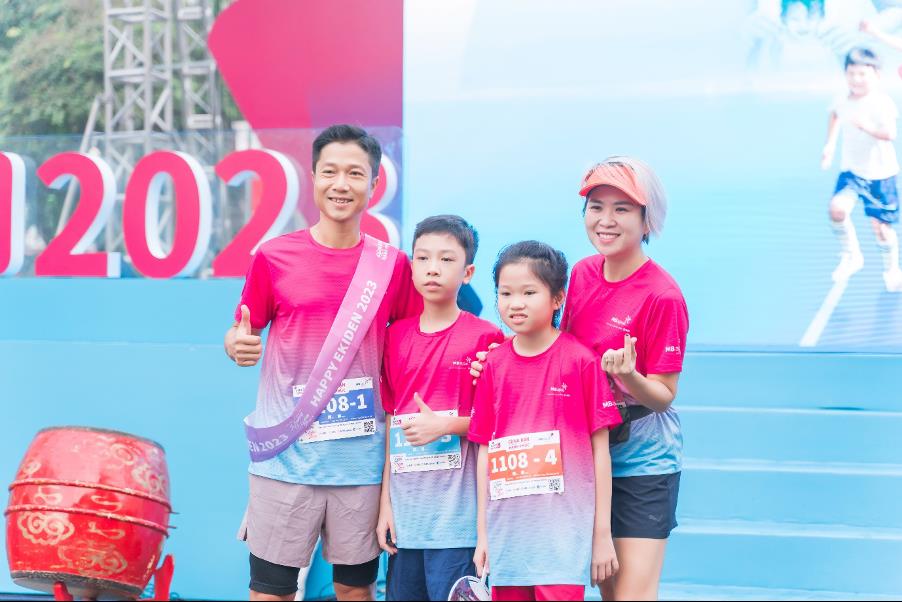 MB Ageas Life khẳng định phát triển bền vững qua giải chạy gây quỹ vì nụ cười trẻ em Việt Nam - Ảnh 2.