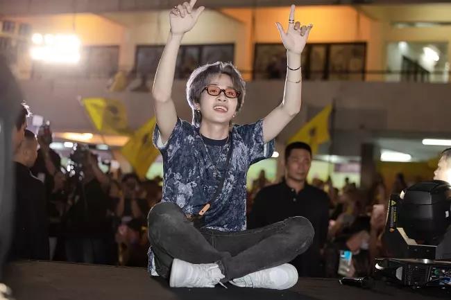 Siêu Sao Đổ Bộ Tại FWD Music Fest 2023: Hứng Cảm Hoàn Hảo!