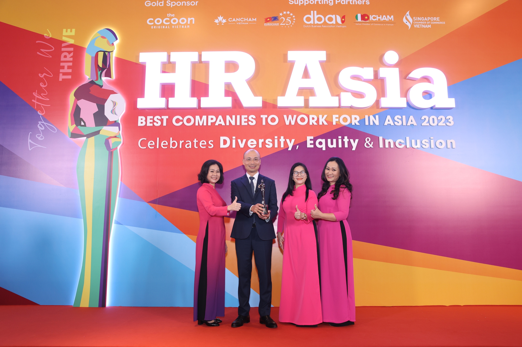 BAC A BANK giành 2 giải thưởng lớn tại HR Asia Award 2023 - Ảnh 4.