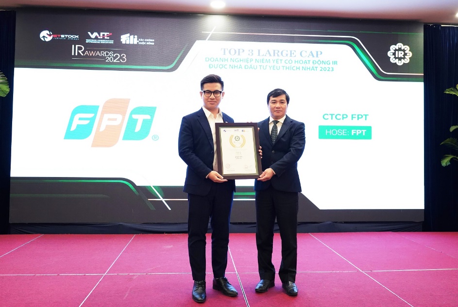 IR Awards 2023: Nhà đầu tư và định chế tài chính     đặt niềm tin vào FPT - Ảnh 1.