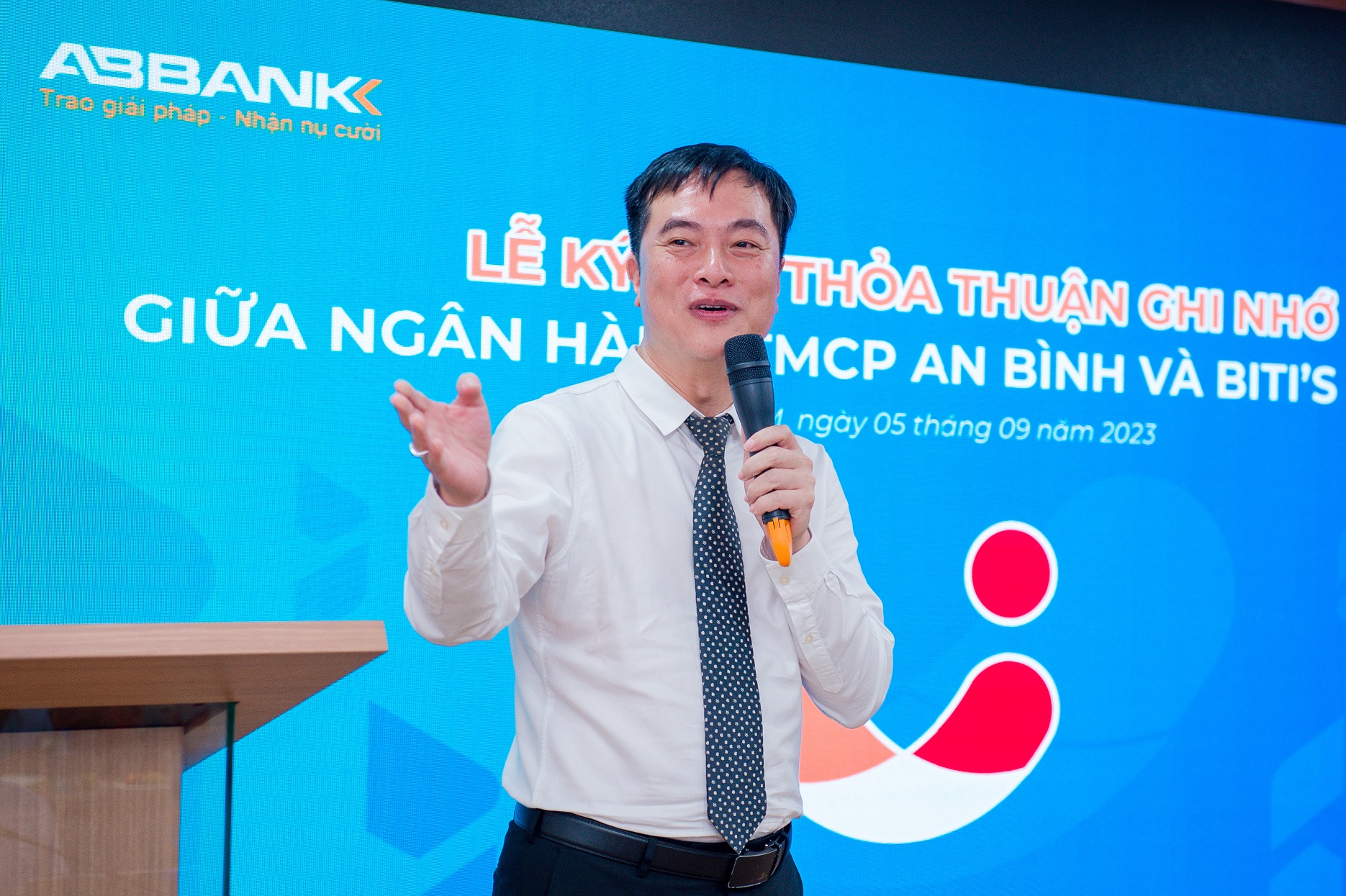 ABBANK và Biti’s hợp tác, theo đuổi giá trị hạnh phúc trong kinh doanh - Ảnh 2.