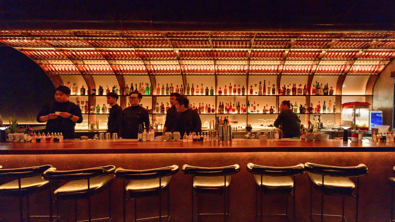 Vui quên lối về tại quán Cocktail Bar “mới toanh” khu quận 1 - Ảnh 4.