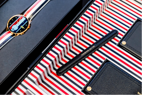 Đắm chìm trong tuyệt tác công nghệ và thời trang - BST giới hạn Galaxy Z Fold5 phiên bản Thom Browne - Ảnh 10.