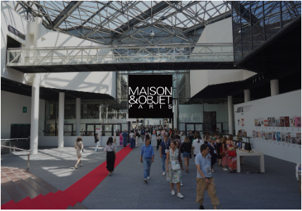 LandFurniture cùng “Đòng Đòng” Việt Nam nổi bật trong triển lãm nội thất tại Paris - Ảnh 2. LandFurniture cùng “Đòng Đòng” Việt Nam nổi bật trong triển lãm nội thất tại Paris - Ảnh 2.