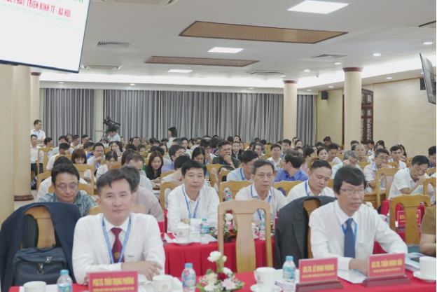 Hội thảo khoa học Quản lý đất đai tổ chức tại Học viện Nông nghiệp Việt Nam