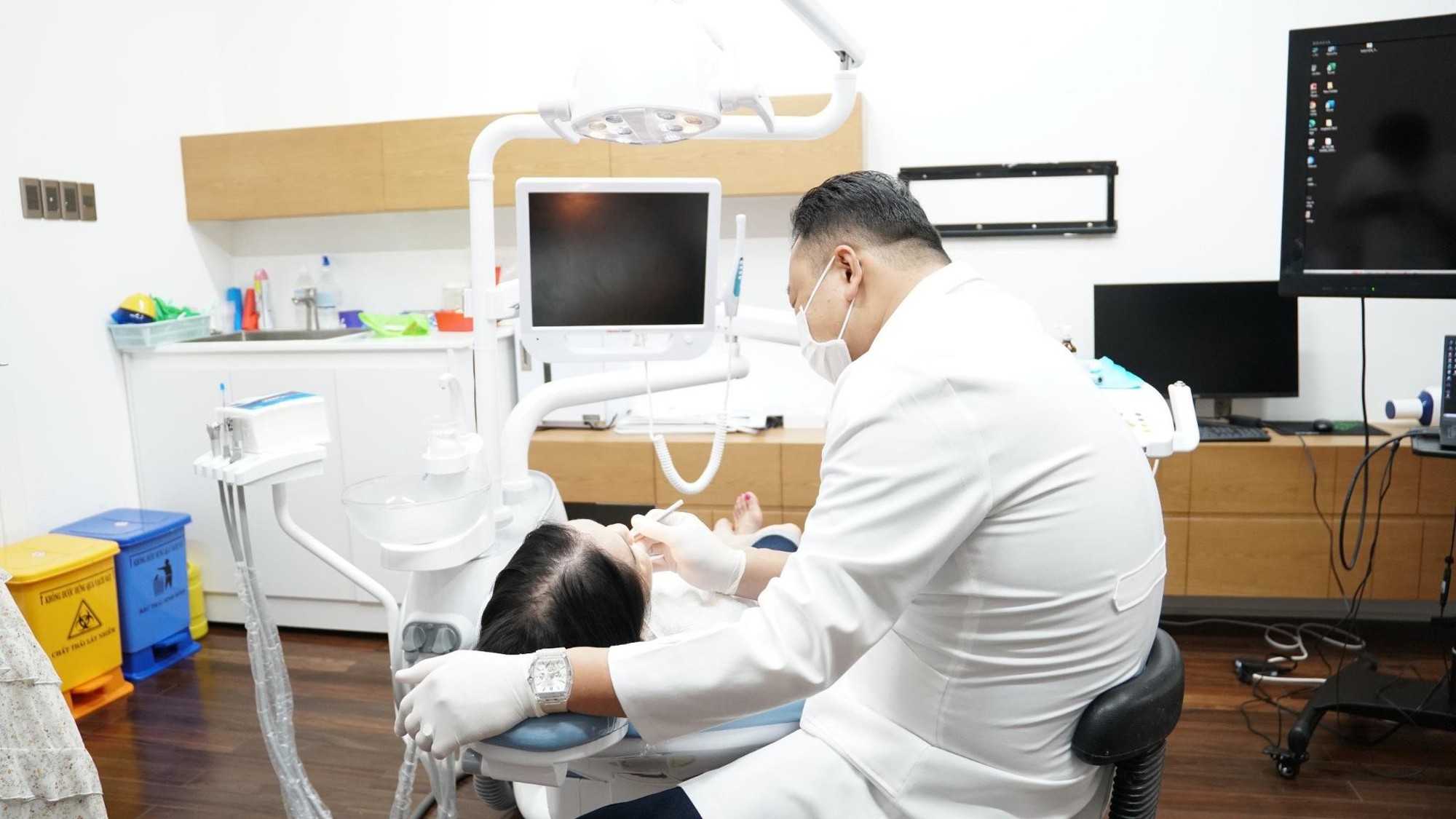 Lý do nên trồng răng Implant tại Nha Khoa SGC - Ảnh 2.