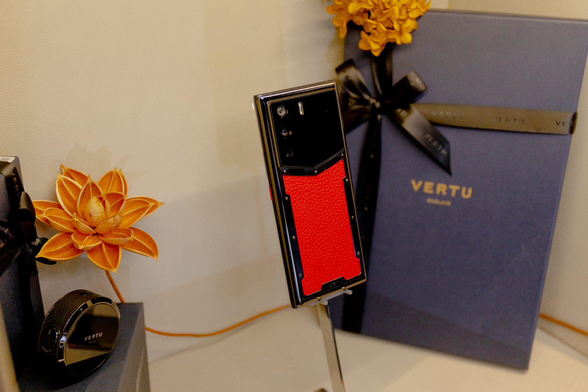 Vertu đang là xu hướng quà tặng Tết trong giới thượng lưu - Ảnh 1.