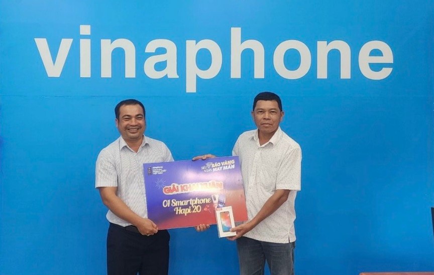 Đón năm mới, hàng trăm khách hàng VinaPhone trúng thưởng giải VÀNG SJC 9999 - Ảnh 1.