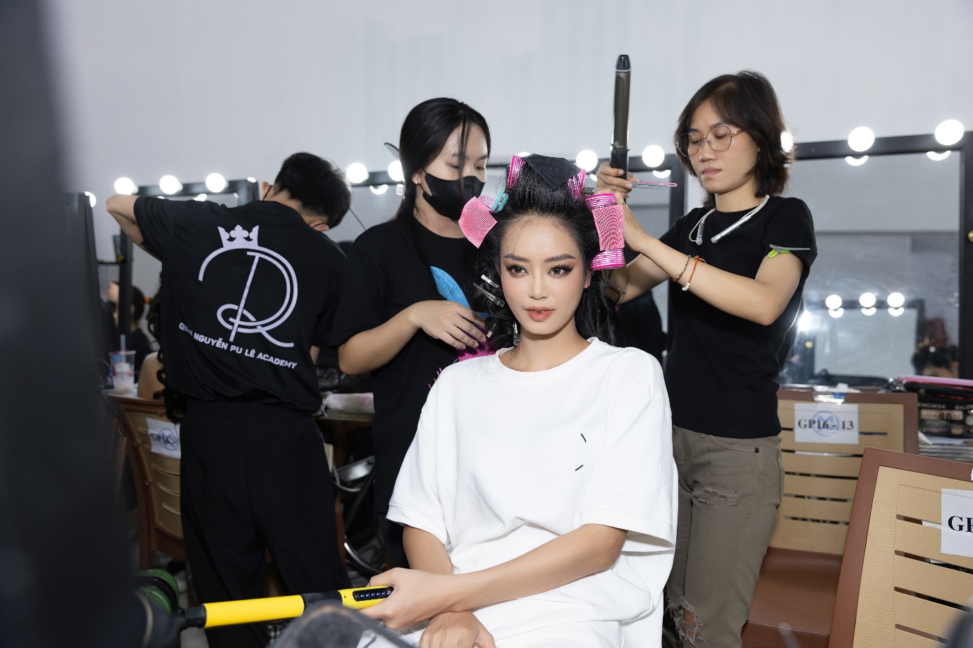 “Làm đẹp tóc” đơn giản ngay tại nhà cùng Á hậu Bùi Khánh Linh và thương hiệu NH23 - Ảnh 1.